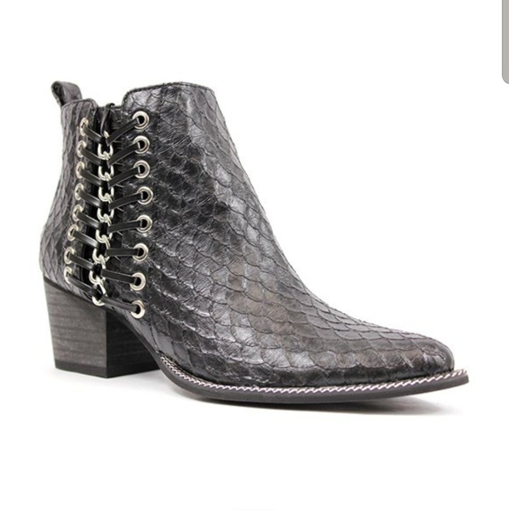 ARider Girl ankle bootie